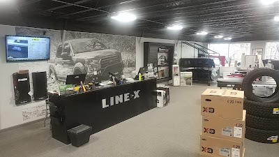 Global Truck Outfitters in Cresaptown, MD: image 1